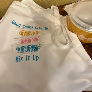 Amish Butterprint Pyrex Mixing Bowls Embroidered on a White Apron ...