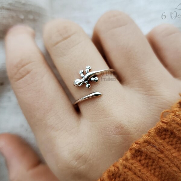 Lizard ring | solid .925 sterling silver | reptile jewelry | unique animal ring | adjustable midi ring | gift for her | minimalistic jewelry