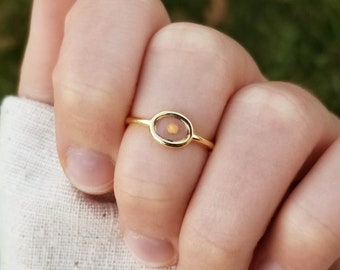 Anillo de oro con una pequeña semilla de mostaza / 3 opciones de color / joyería de fe en oro y plata esterlina / regalo bíblico / Mateo 17:20 / anillo delicado / hecho a mano