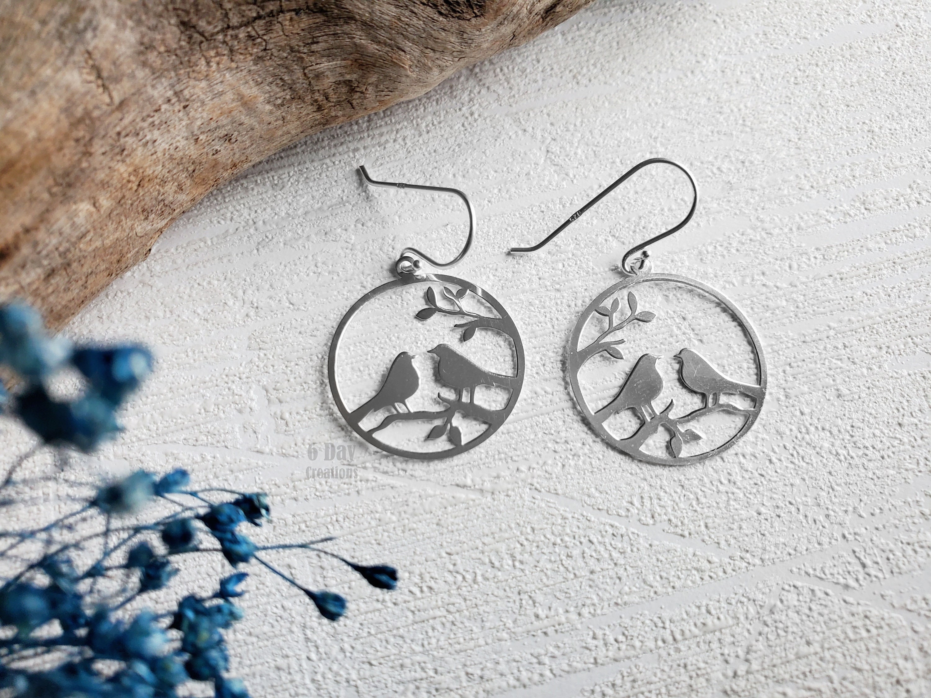 Ciondolo a forma di cuore con teschio e cristallo rosso, teschio gotico romantico, collana da motociclista | Ciondolo in argento sterling 925 - Spoo Design