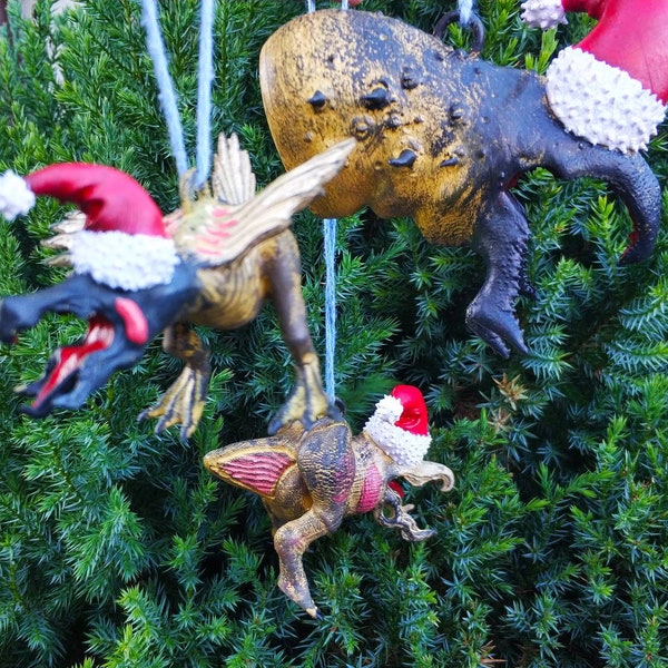 3x Graboid Christmas Ornaments | 3D Printed Monster | Gift for Horror fan | Graboid Merch Fan | Ass-blaster Shrieker | Tremors inspired