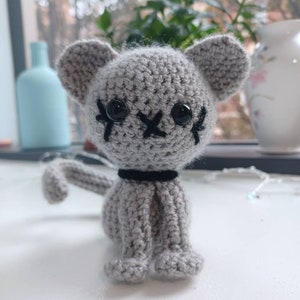 Cecil the Cat Amigurumi crochet cat plush image 1