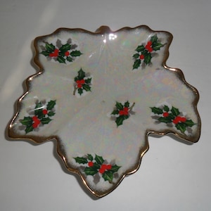 Holiday leaf shape candy dish