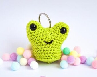 Crochet frog pattern, no sew crochet keychain for frog lovers