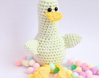 Amigurumi crochet pattern for a seagull digital download | Beach bag charm, crochet animals, amigurumi bird, amigurumi pattern