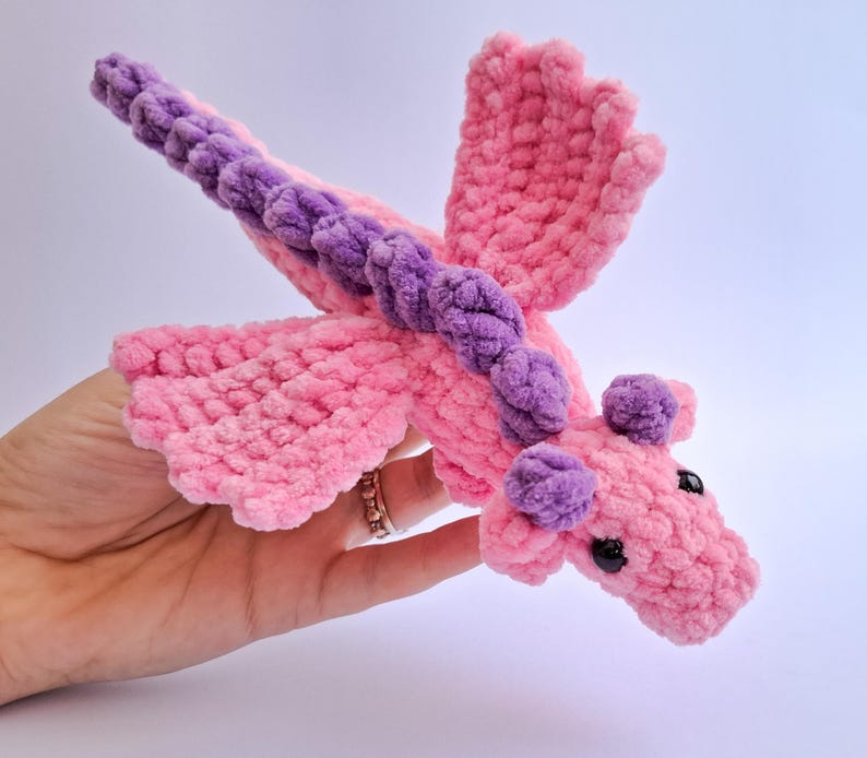 Modèle dragon au crochet, peluche dragon au crochet pour les amateurs d'art fantastique image 1