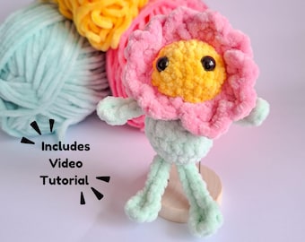 Amigurumi flower keychain crochet pattern - beginner amigurumi pattern with video tutorial
