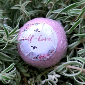BATH BOMB: Self-Love / bath melt, bath fizz, bubble bath, confidence boost, love, floral bath bomb, relax, love yourself, essential oils