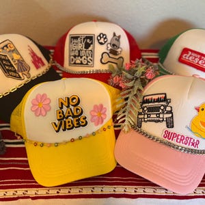 Custom Trucker Hat with Chains – Edgy & Stylish Streetwear