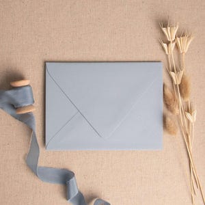 Enveloppes de luxe bleu nuit | Enveloppes 5 x 7, A6 et Rsvp 4 barres à rabat profond | Faire-part de mariage bleu, papeterie de luxe