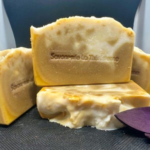 Handgemachte Seife mit Ahornsirup; handgemachte Seife, Kaltprozessseife, Sheabutterseife