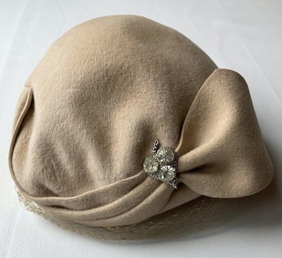 Eva Mae - Velour Hat - With Gem Buckle - Size 22 … - image 1