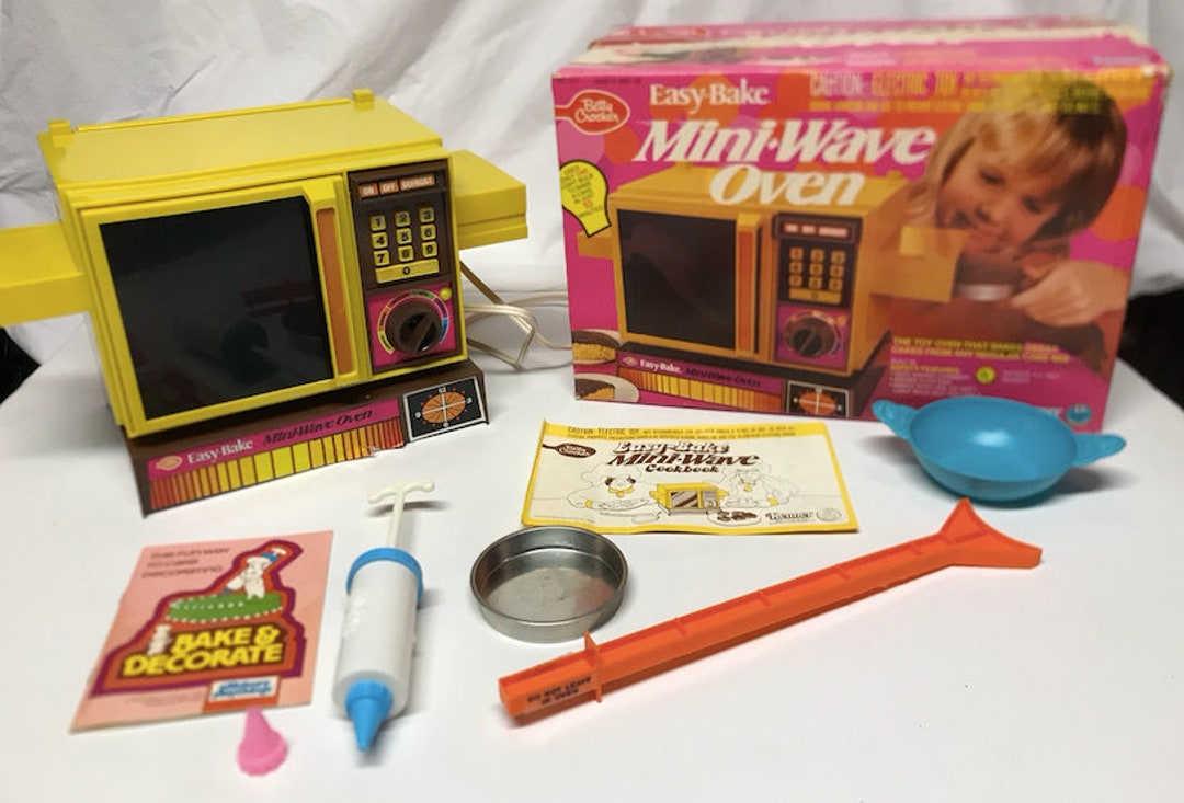 Betty Crocker Kenner Easy-bake Mini-wave Oven Vintage 1978 