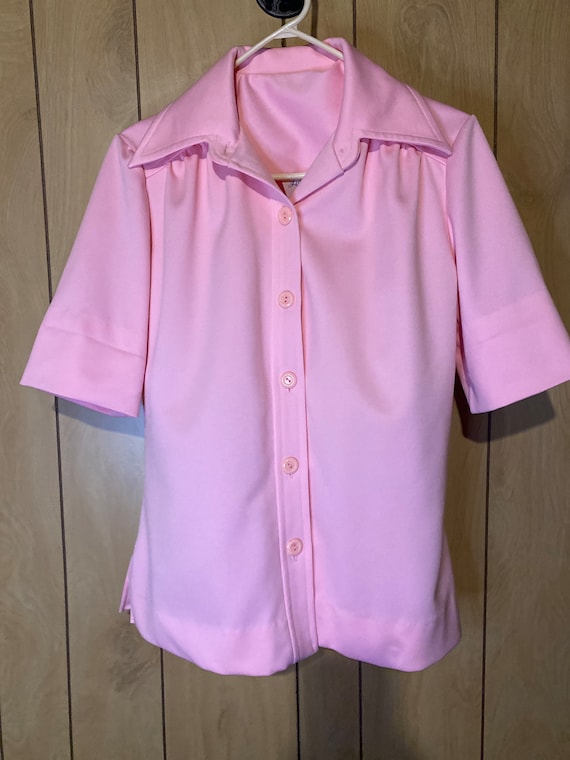Pink polyester winged collared button down