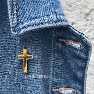 Cross Brooch, Cross Pin, Christian Gift, Crucifix Pin, Gold Tone Cross Pin with Protective Suede Pouch, Perfect Faith-Inspired Gift for Him