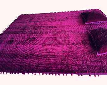 Edredón de terciopelo color vino tinto con pompones, ropa de cama cosida a mano.