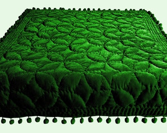 Edredón de pompón de terciopelo verde esmeralda Edredón de terciopelo verde Colcha de terciopelo verde, Edredón de terciopelo verde, Mantas y mantas Juego de cama de terciopelo