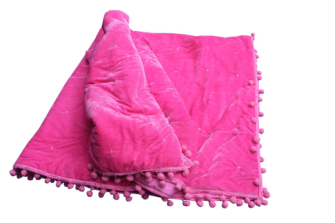 Baby Pink Queen Bedspreads Valentine's Gift, Mom Gift, Girl Bedding