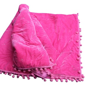Baby pink Queen bedspreads Valentine&#39;s gift, Mom Gift, girl bedding Baby pink Comforter, Baby pink quilt King  quilt Velvet throw blanket