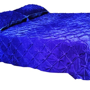 Dark lite Royal blue  velvet comforter Blue Luxury Quilt, Blue Queen Quilt, Blue king quilt Blue Bedspread, Velvet Quilt Velvet Comforter