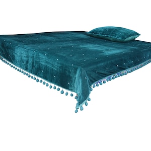 Teal velvet Quilt, Velvet Blanket Quilt Throw,Teal Bedspread, Velvet Quilt, Velvet Comforter, Velvet bedding, Pompom Starry Hand Stitched