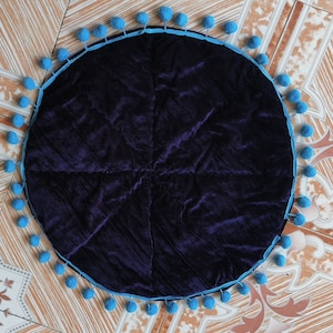 Baby Play Mat, Mat for baby&#39;s photos,Round Play Mat Baby gym activity play mat with pom poms - Royal Blue