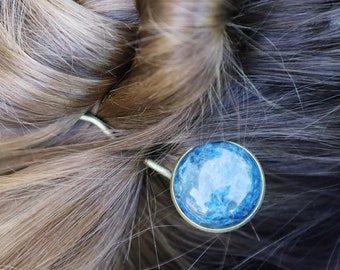 Natural Blue Ripple Stone Hair Fork/U Shaped Crystal Pin/Minimalist Hair Accessory/Bronze Hair Clip/Gemstone Bun Holder/March Birthstone