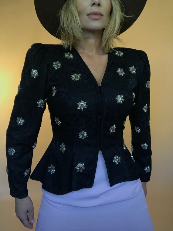 Long sleeve embellished 80s blazer