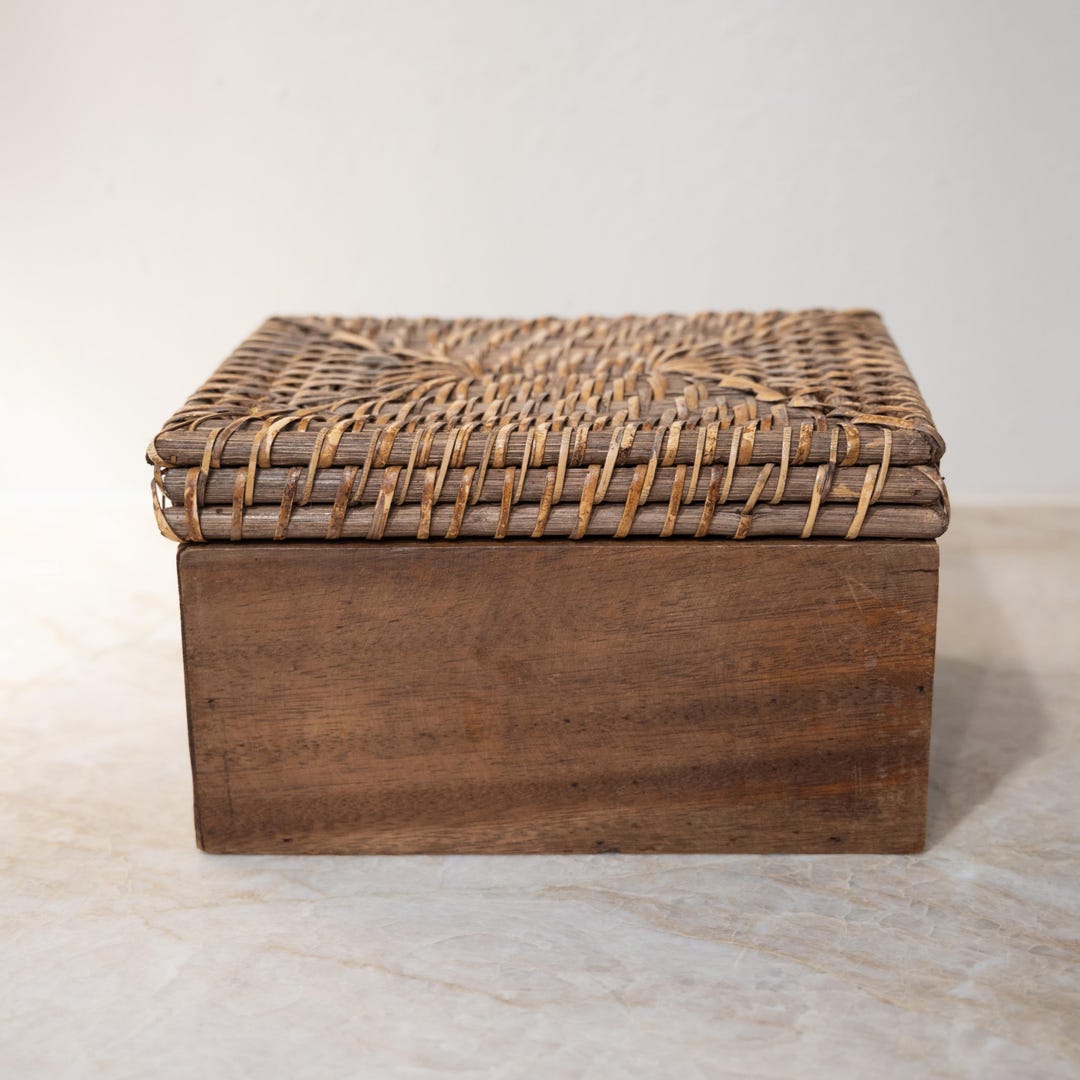 Vintage Rattan and Wood Decorative Lidded Storage Box - Etsy