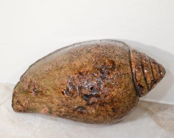 Handgefertigte Keramik Muschelschale | Erdige Schildpatt-Glasur-Kunstkeramik-Skulptur