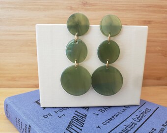 Trio of lozenge earrings in olive green - amber - ecru acetate