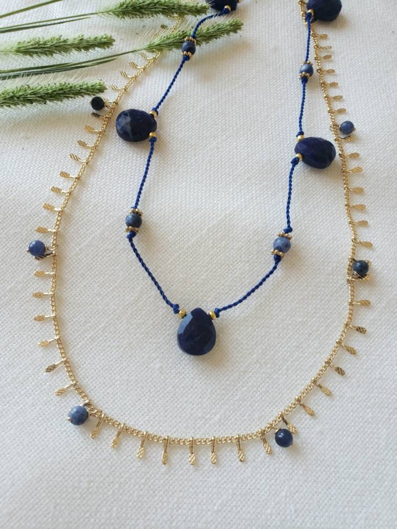 Collier laiton doré petites barres Sodalite ( bleu )