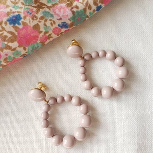 Size 1 hoop earrings with resin beads The classics 5.5 cm 5 g Beige