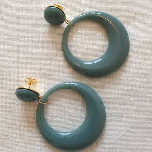 Vintage style resin hoop earrings image 4