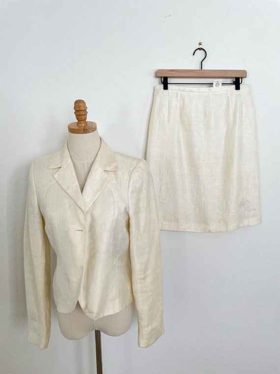 Vintage White Cream Linen Suit Blazer and Skirt 2… - image 1
