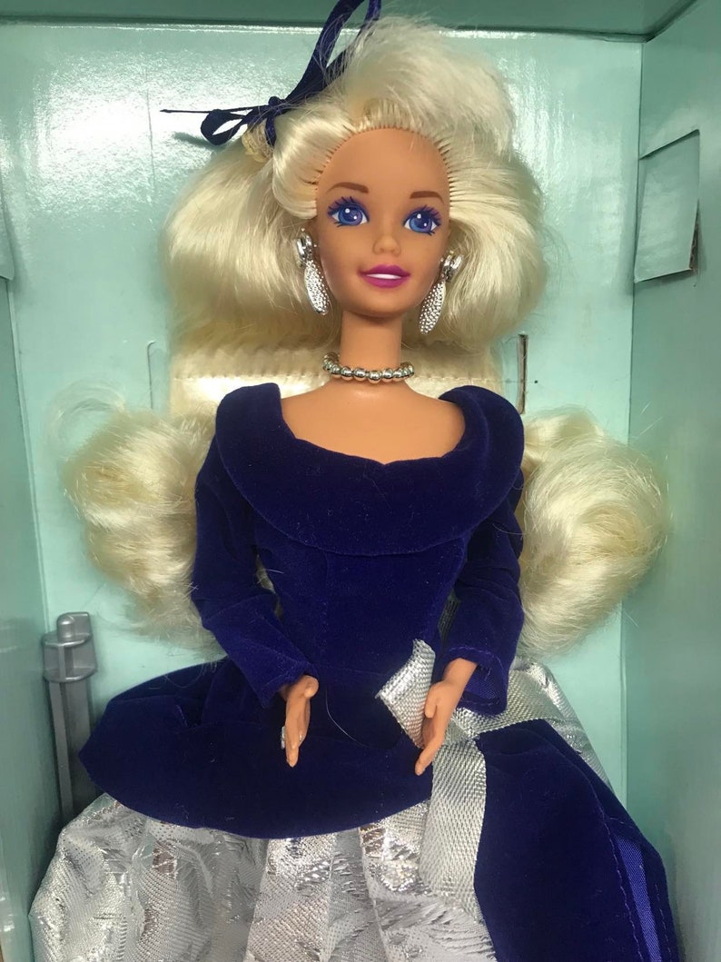 Vintage Barbie Blonde Doll Winter Velvet Avon 1st in Series Special Edition.1990's NRFB.A great Gift image 2