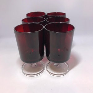 Vintage Ruby Red Cavalier Wine Goblets Footed Juice Glasses.Luminarc France Cristal D&#39; Arques. 1960&#39;s Mid-Century Modern Christmas Barware.