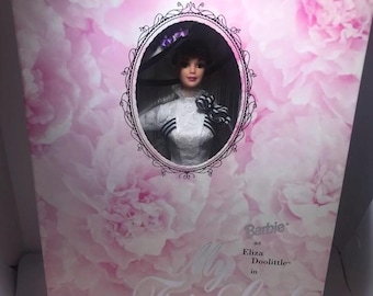 Klasyczna Barbie jako Eliza Doolittle w kolekcji My Fair Lady Hollywood Legends Collection Collector Edition.