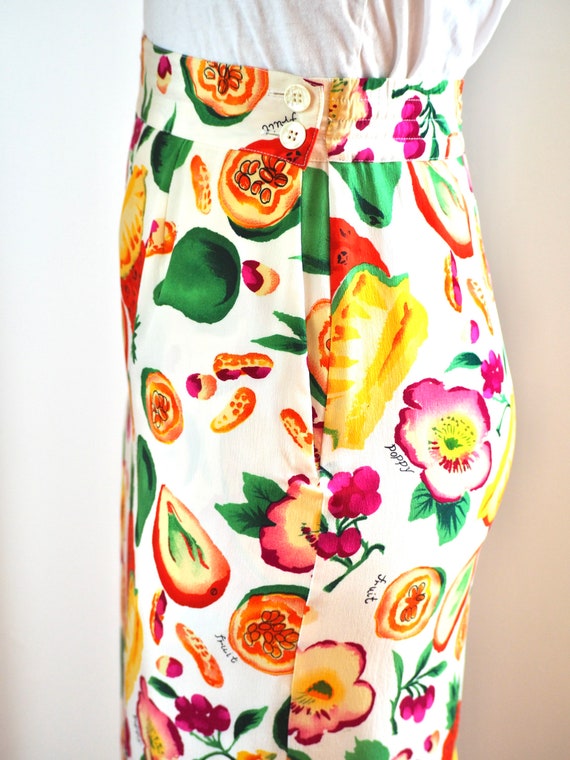 Vintage Silk Pencil Skirt with Fun Fruit and Flow… - image 3