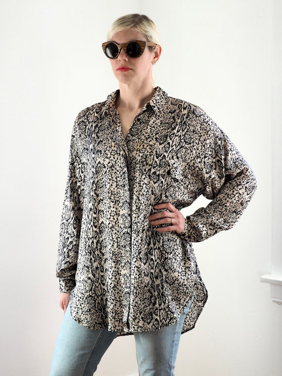 Vintage 1980s Abstract Animal Print Silk Blouse, … - image 2