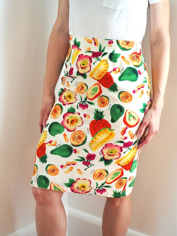 Vintage Silk Pencil Skirt with Fun Fruit and Flow… - image 2