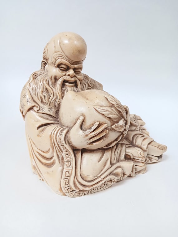 大きな桃を持つ中国の神、寿興の座像 - Etsy 日本