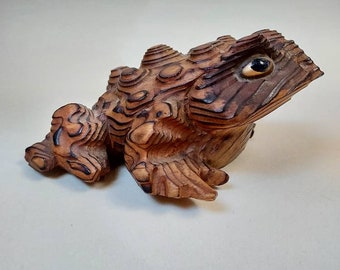 Antique Meiji Period Japanese Handcarved Root Wood Frog