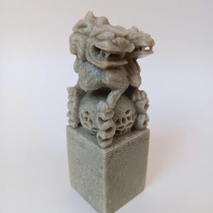 Handcarved Chinese Dog Of Foo Stamp with Relief Detail