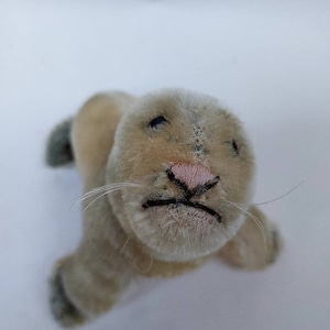 Vintage Steiff Seal