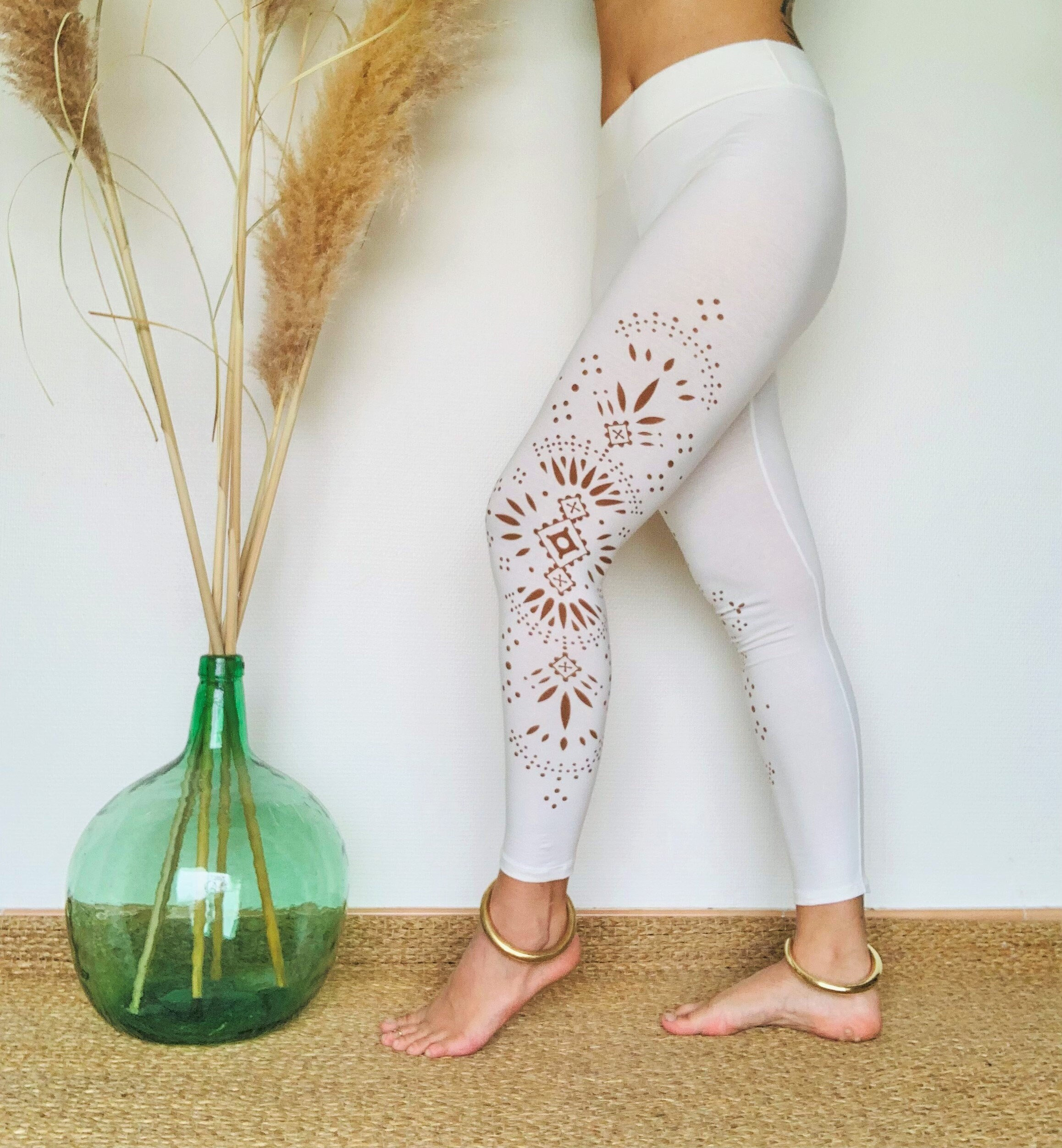 White Cut Out Leggings Plain Geometry Perforated Yoga Pants Holes