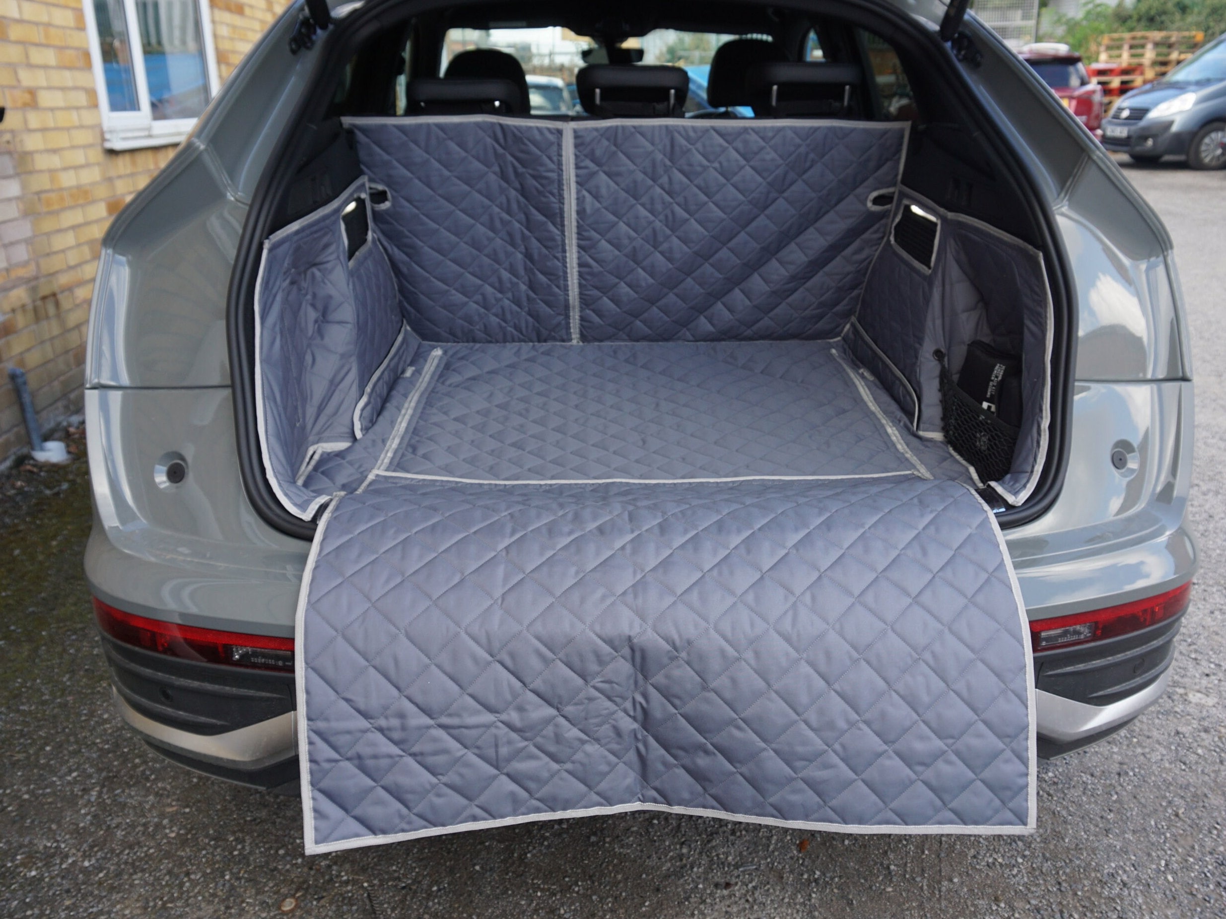 Audi Q5 Hybrid 2020 Present Fully Tailored Quilted Boot Liner
