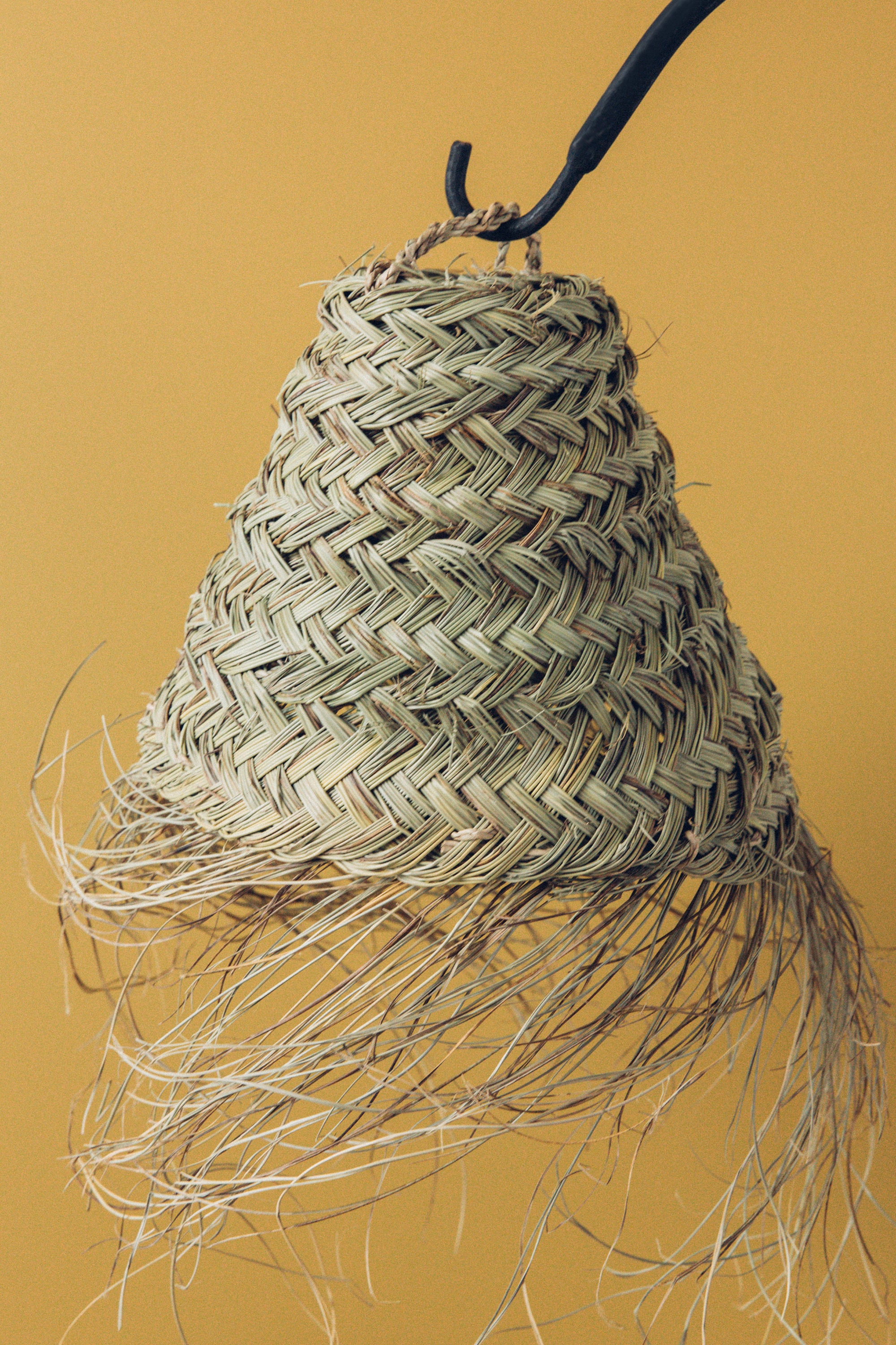 Suspension Marocaine Cloche à Franges en Fibres Naturelles