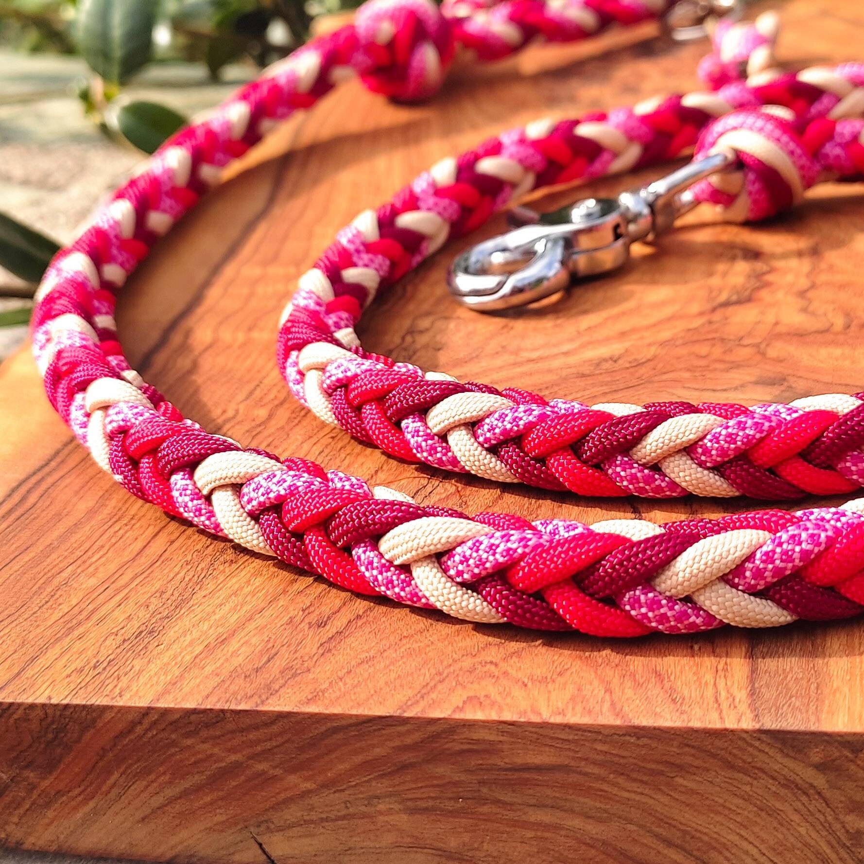 Laisse Rouge en Paracorde Pour Chien Modèle Népita Collection Bonbon
