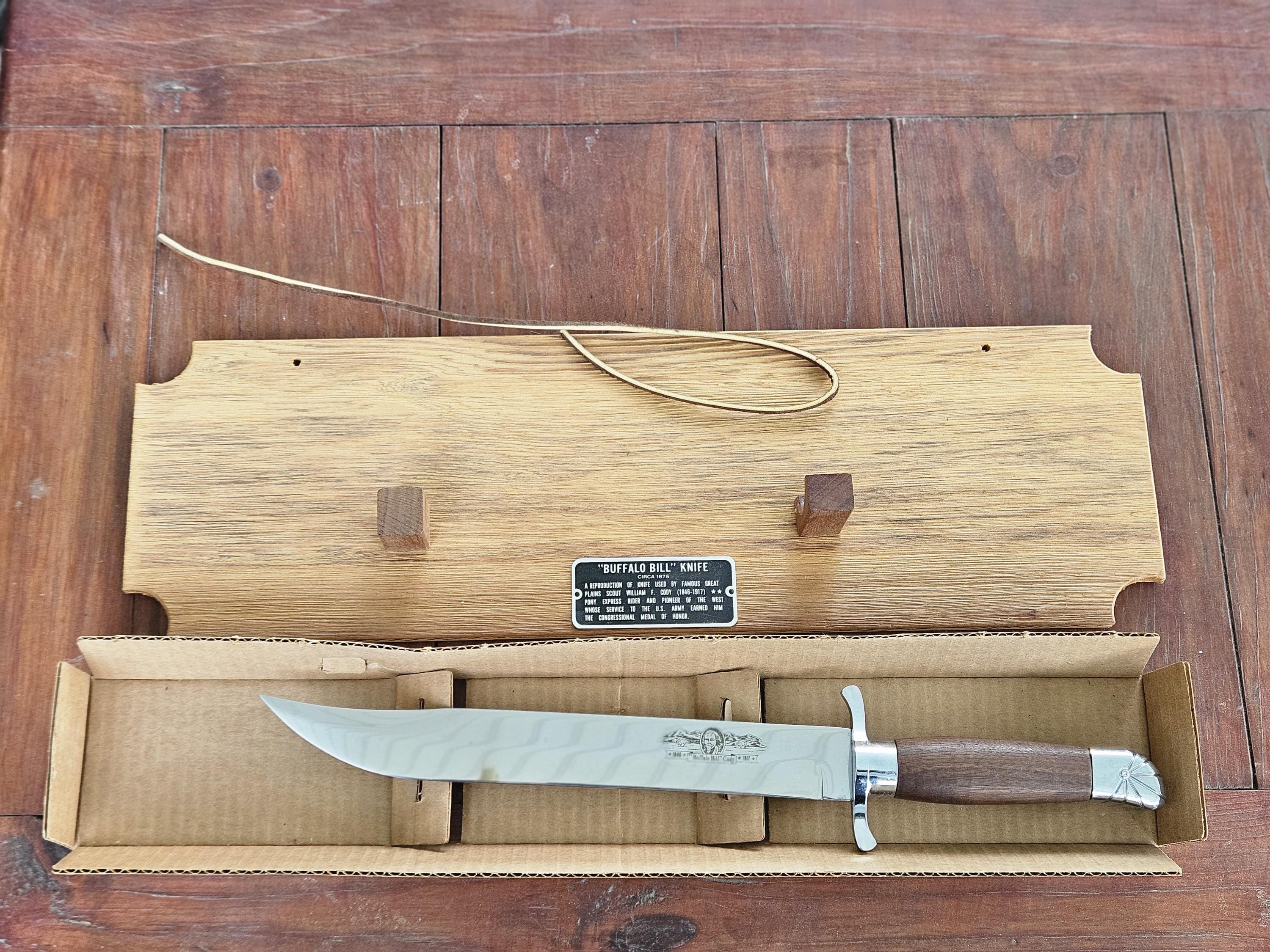 アメリカ カウボーイ Buffalo Bill 本革 掛飾 収蔵品 二十世紀初期 il_fullxfull.7239037067_jzfx.jpg